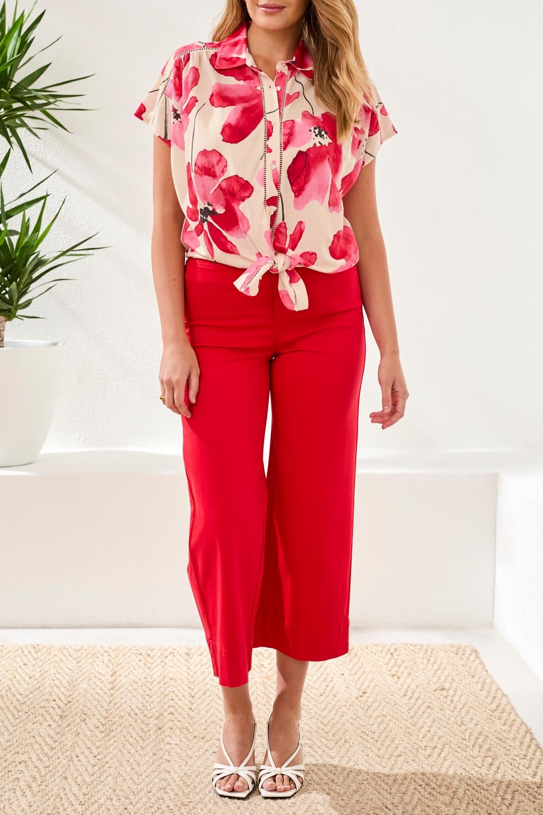 Tribal S/S TOP W/BUTTONS & TIE FRONT 2084O-SS26