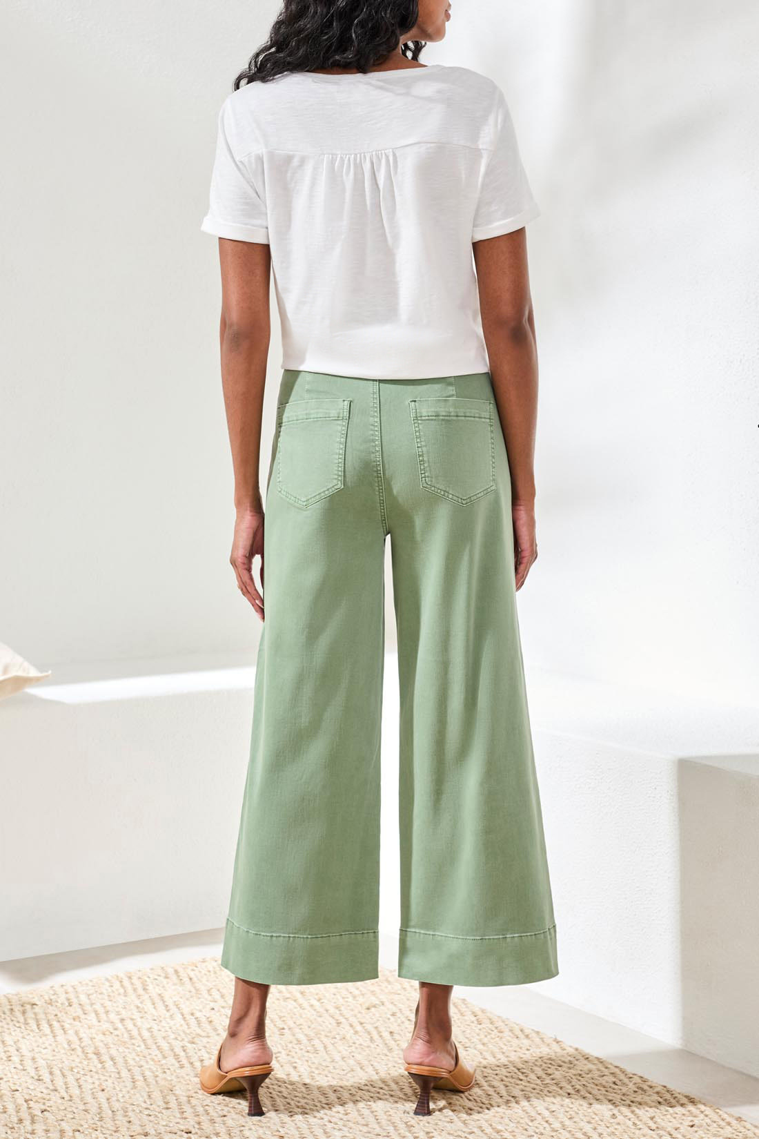 Tribal S/S CREW NECK TOP W/SOUTACHE DETAIL 3081O-SS26