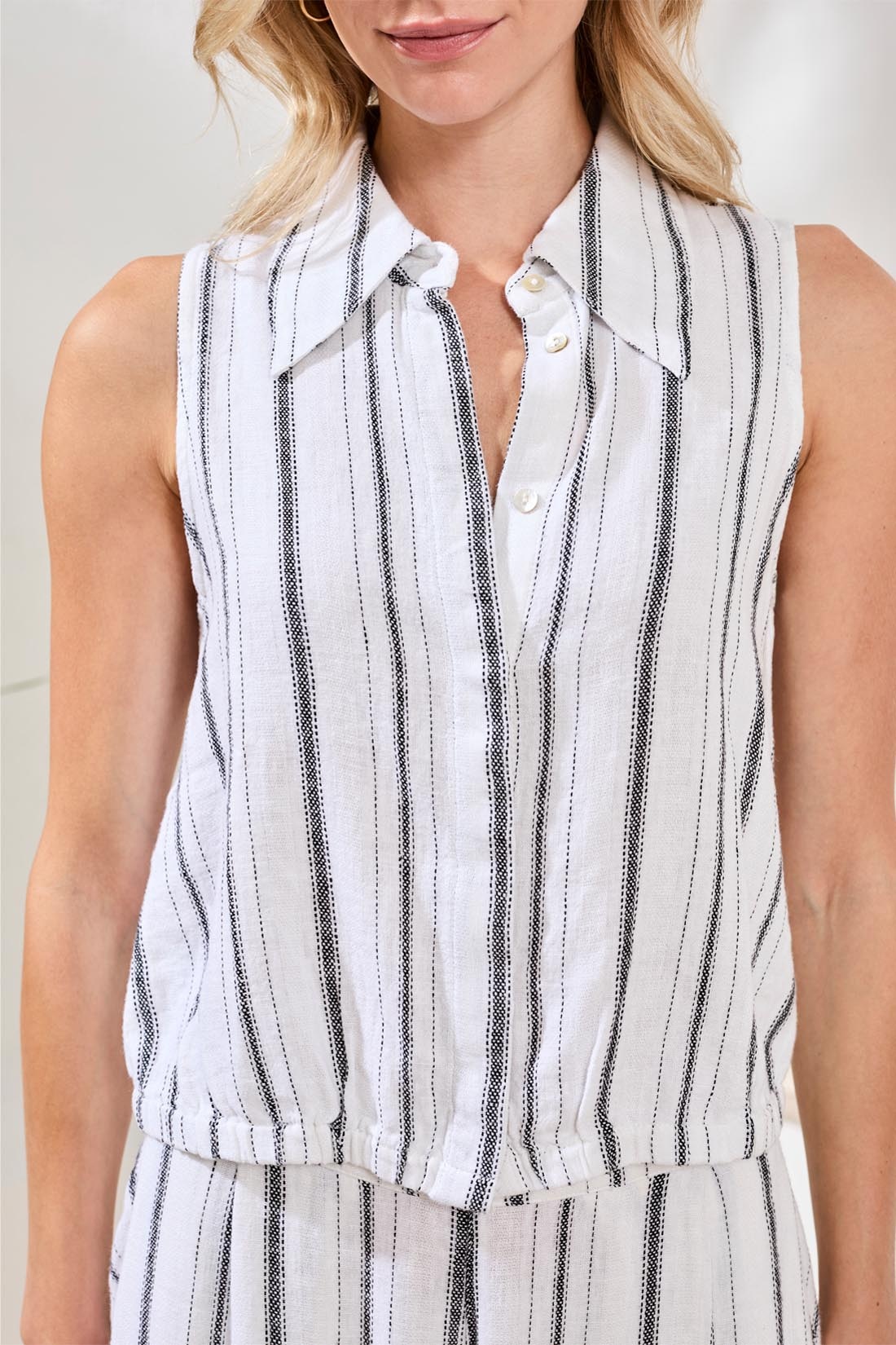 Tribal HIDDEN PLACKET SHIRT W/ ELASTIC WAIST 6091O-SS26