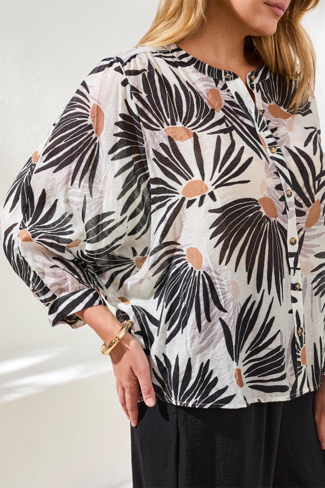 Tribal DOLMAN SLV WIDE BLOUSE 5539O-SS26