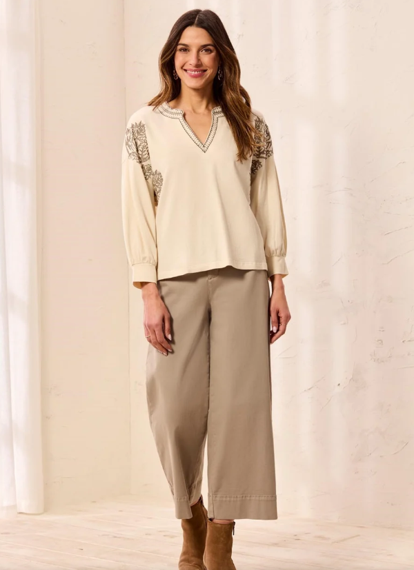 Tribal 3/4 SLV NOTCH COLLAR TOP 3157O