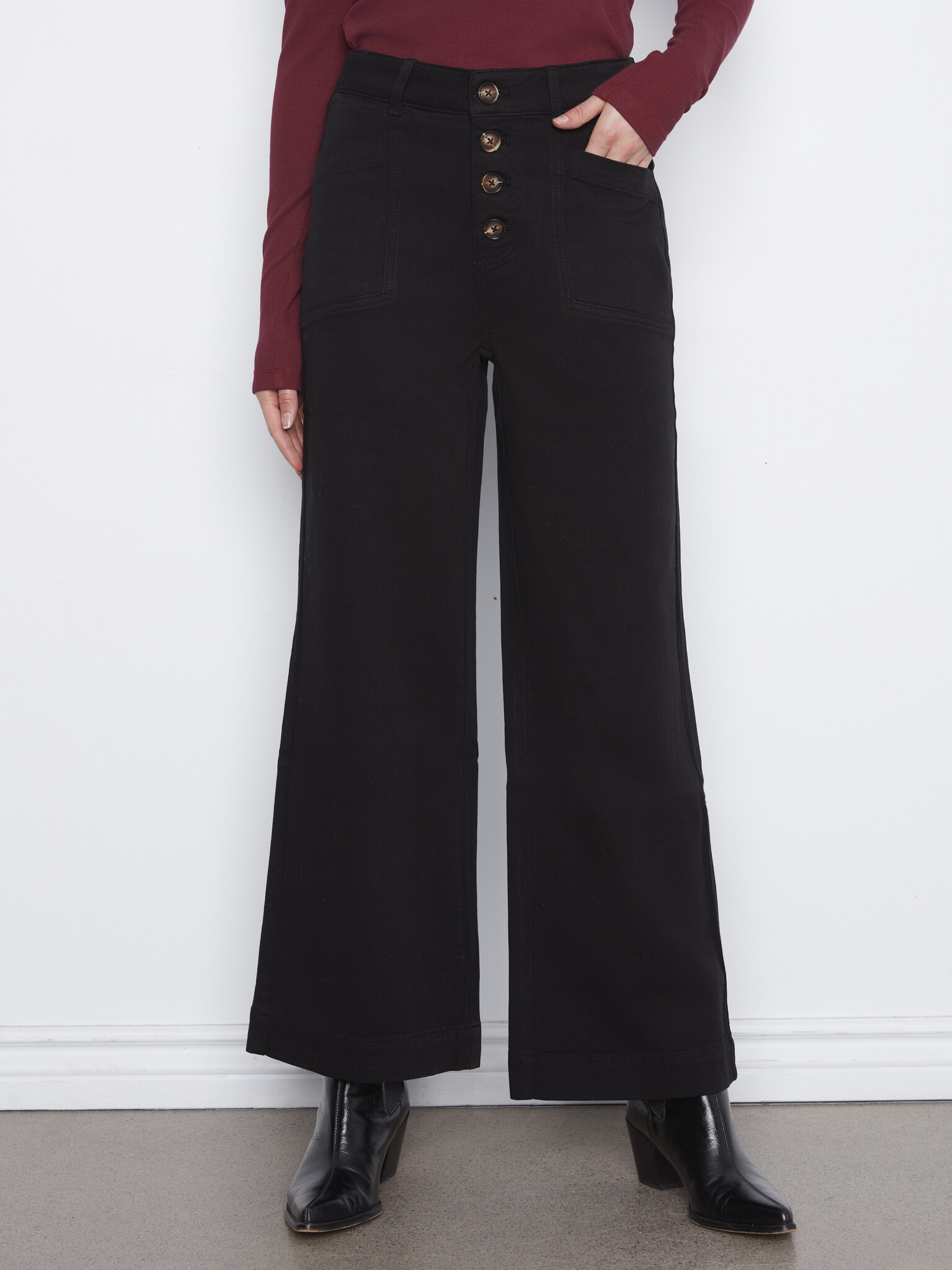 Charlie B Wide Leg Button Front Pants With Patch Pockets C5835/667C -FW26