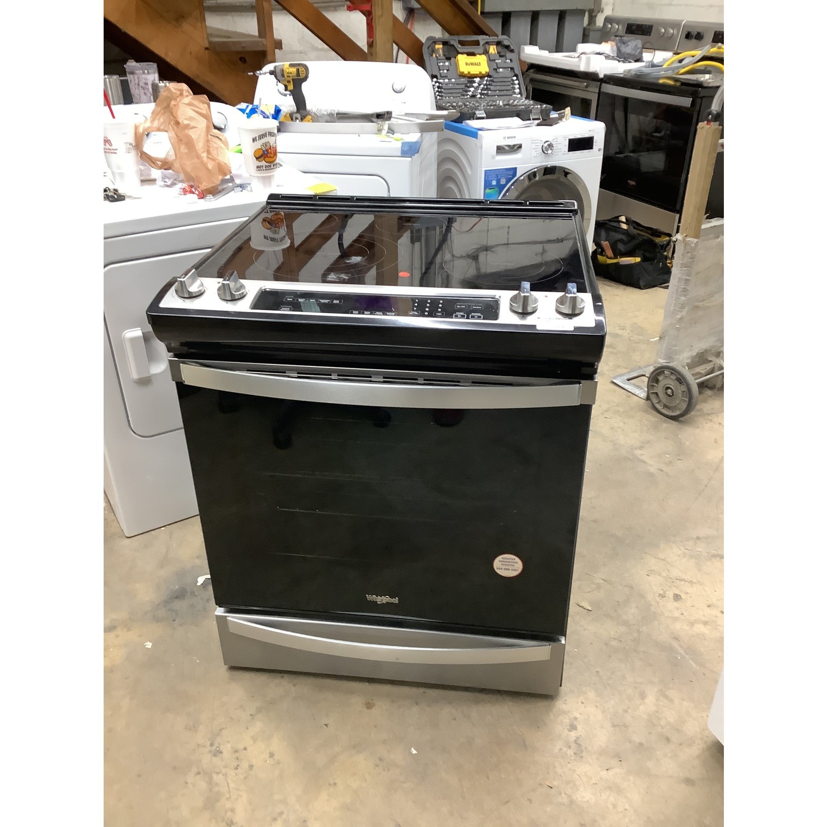 Whirlpool 6.4 CU.FT. WHIRLPOOL ELECTRIC 7 IN 1 AIR FRY OVEN