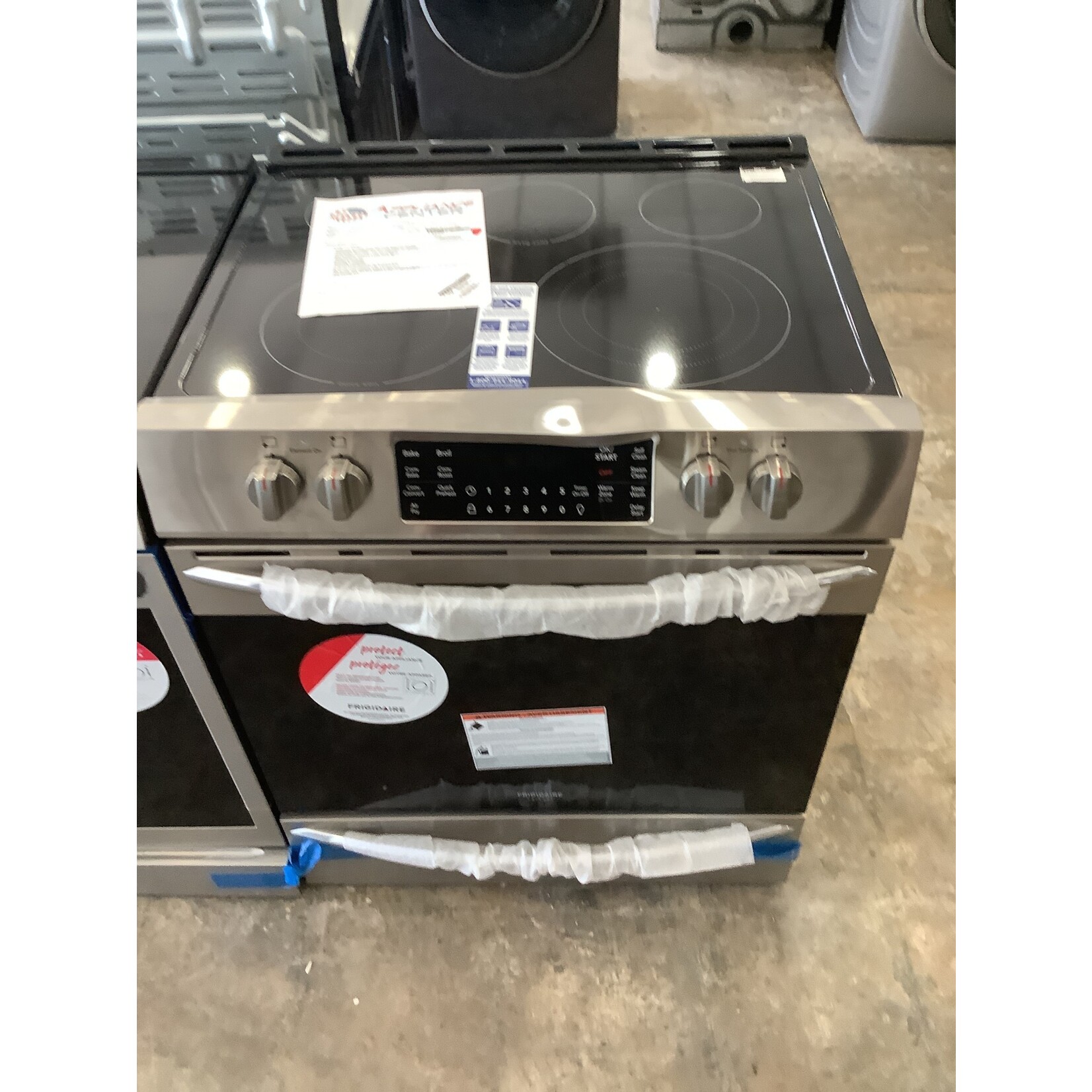 FRIGIDAIRE Slide in Range Frigidaire