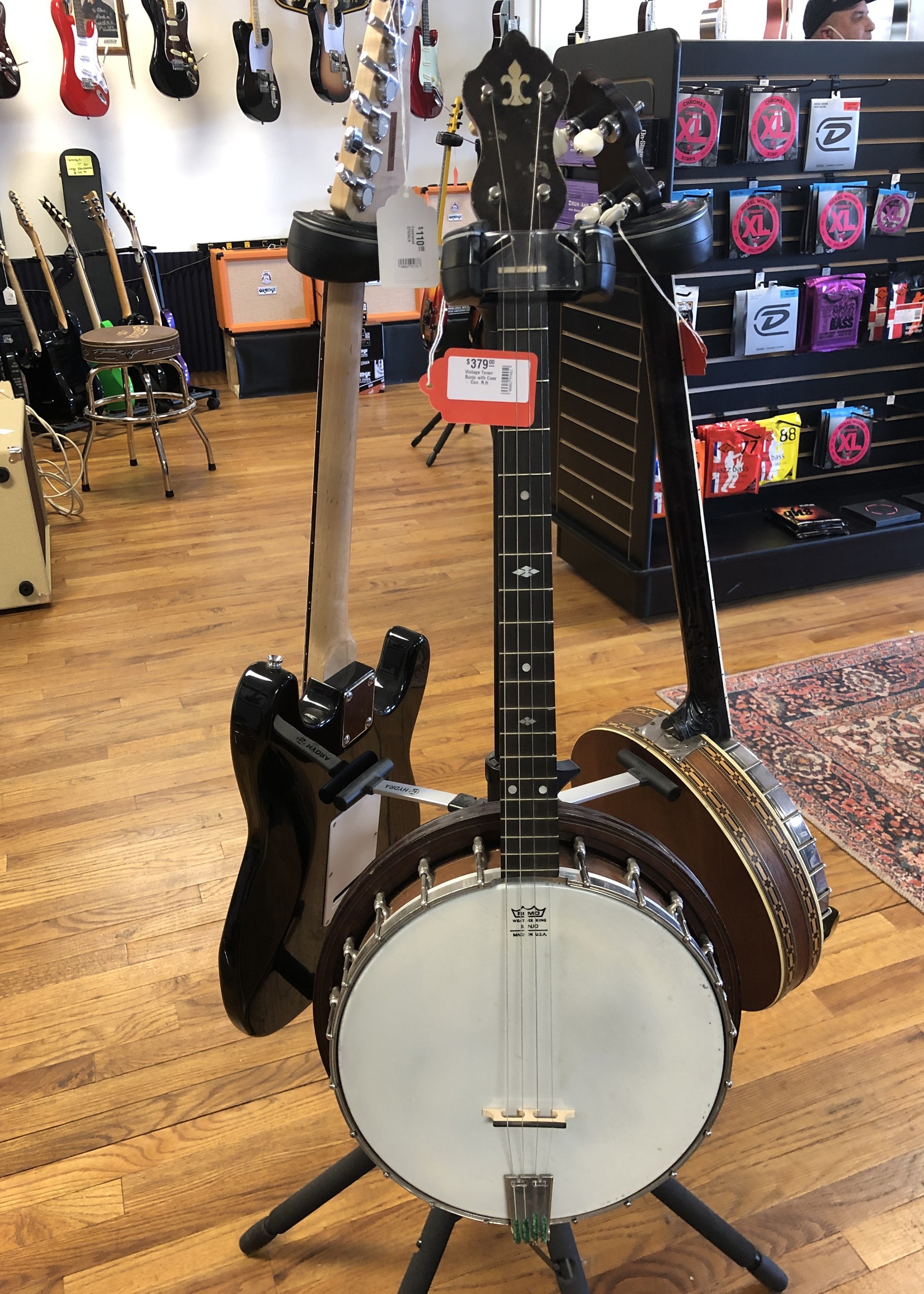 Vintage Tenor Banjo with Case - Con. R.H.