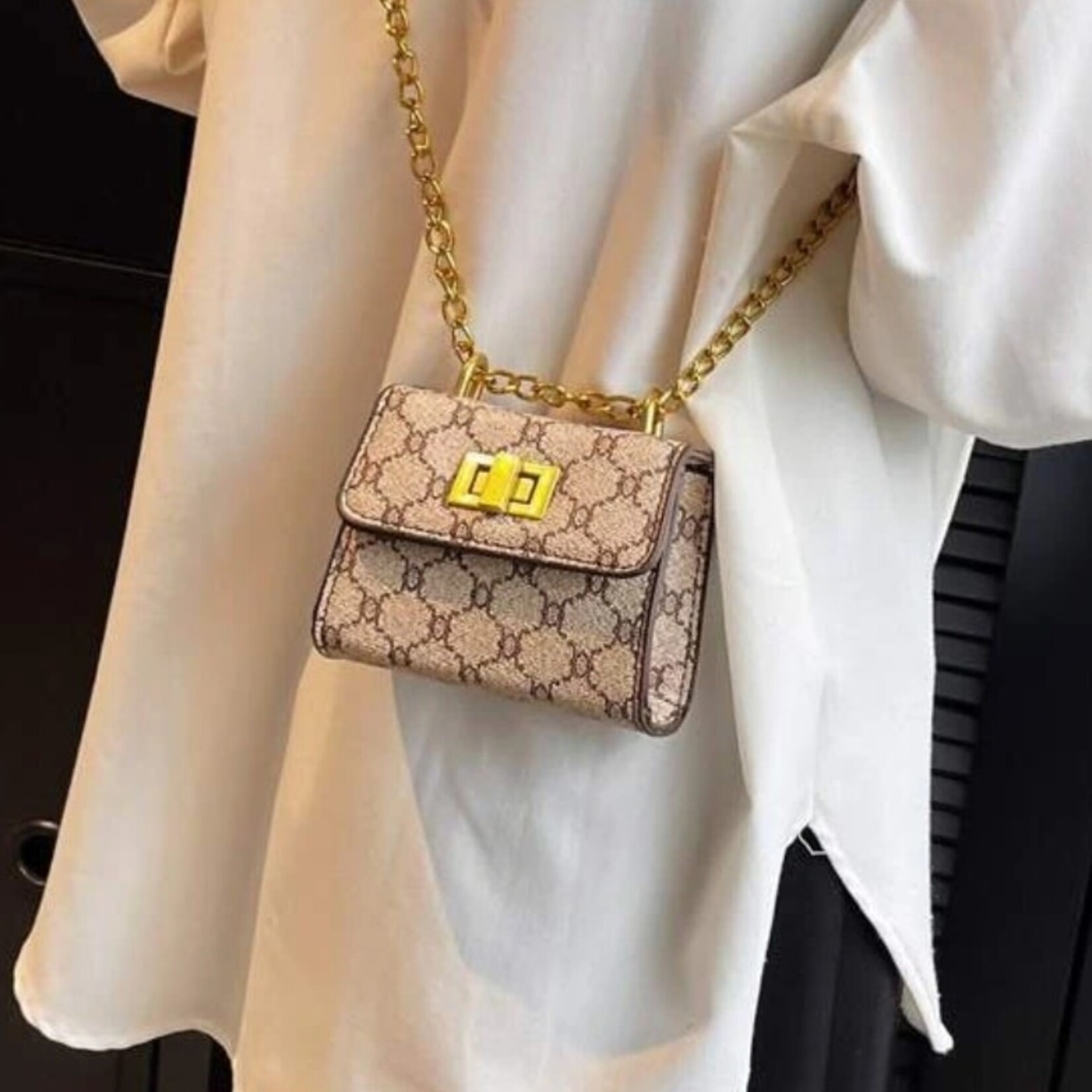 QQ - EIN | HUA - Geometric Pattern Chain Mini  Turn Lock Square Bag |