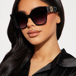 0309 | FNN - Guess Its Time Sunglasses - Black