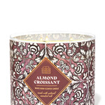 QQ  | Bath & Body | 3-WICK CANDLE | Almond Croissant