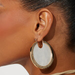 0920 | FNN | Distracted By The Sea Earrings - White/Gold