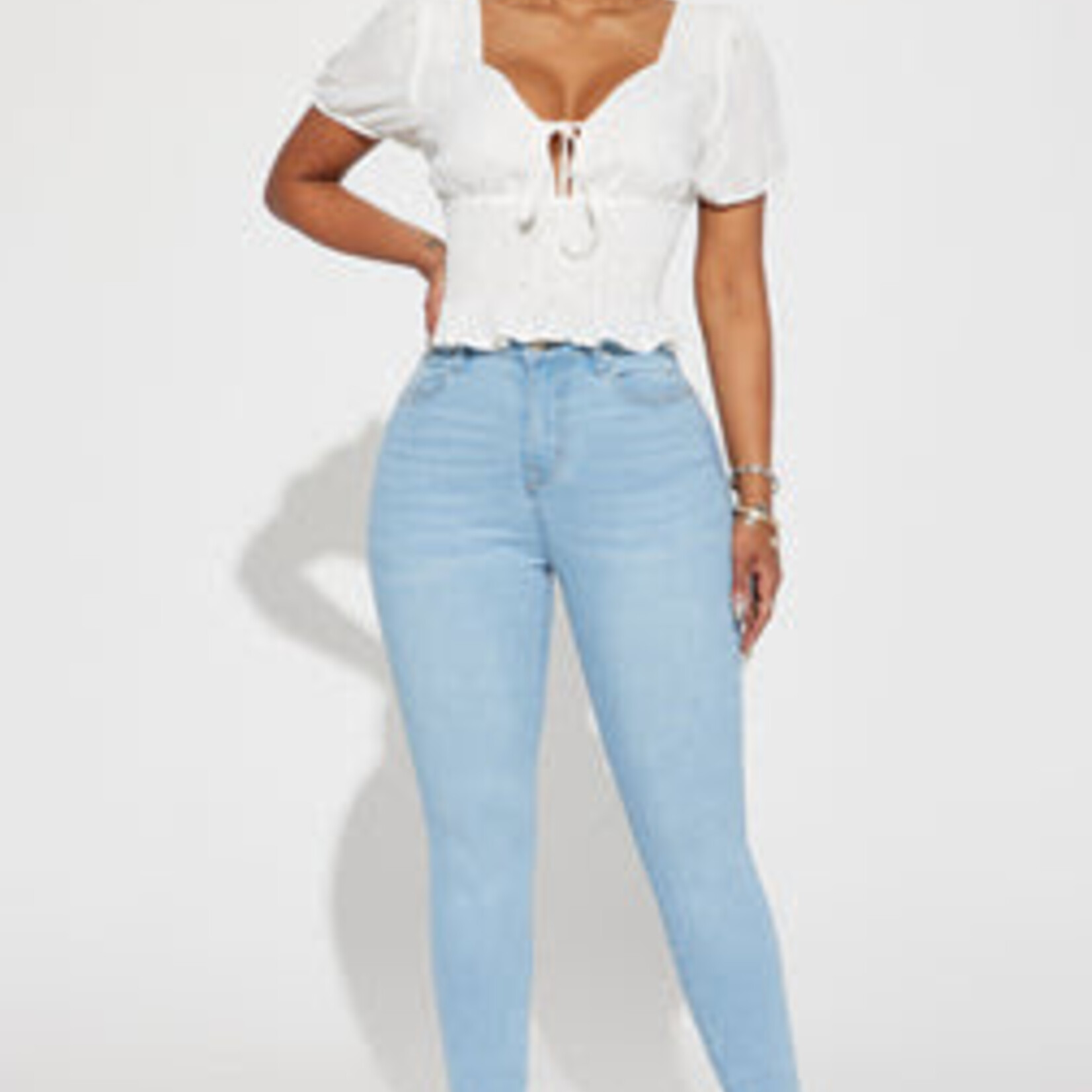 0218 | FFN |"Alaia High Rise Stretch Skinny Jeans - Light Wash Size: 15 Plus"