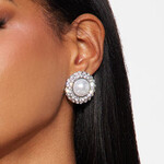 QQ | FNN | "  Princess Treatment Pearl Statement Earrings - Silver"