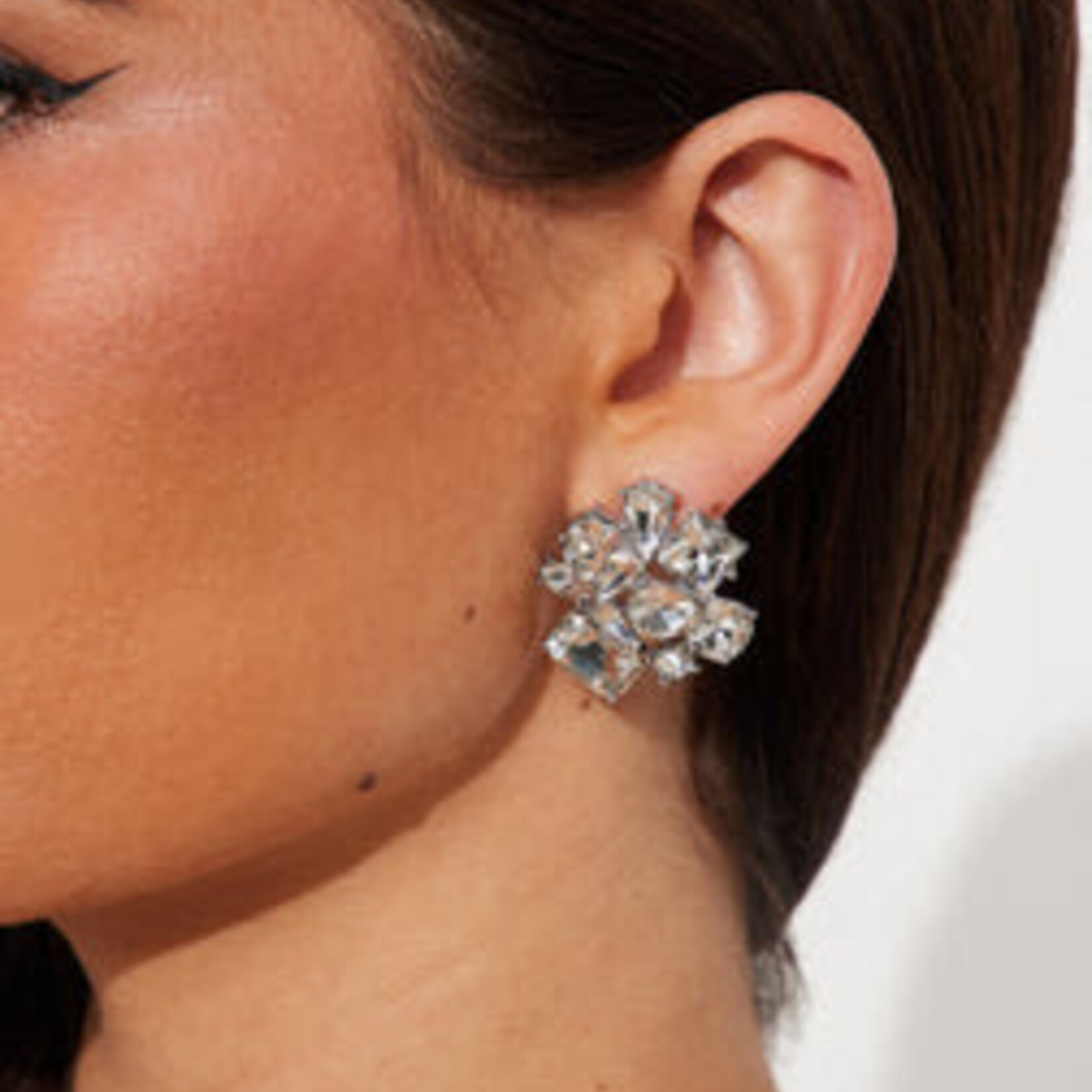 QQ | FNN | Rhinestone Cluster Stud Earrings - Silver