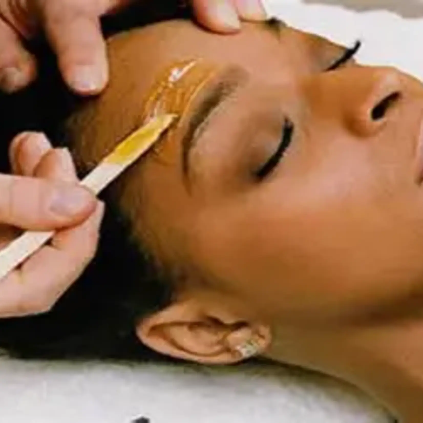 Facial Wax Service - Eyebrow