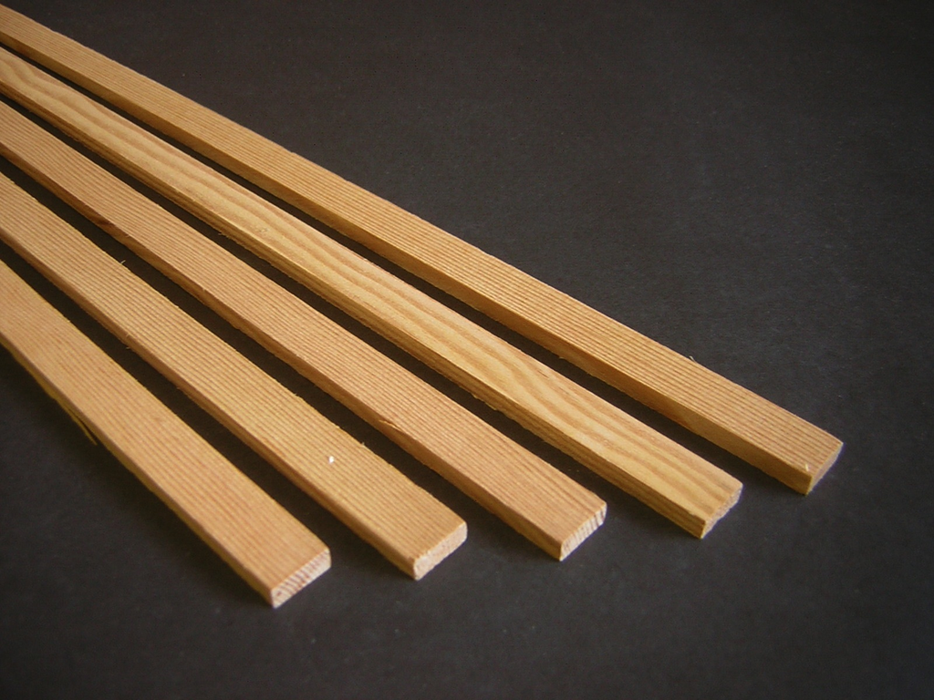 Wood Spruce Spruce 3/16x1/2x48 (4.8x12.7x1200mm) (15)