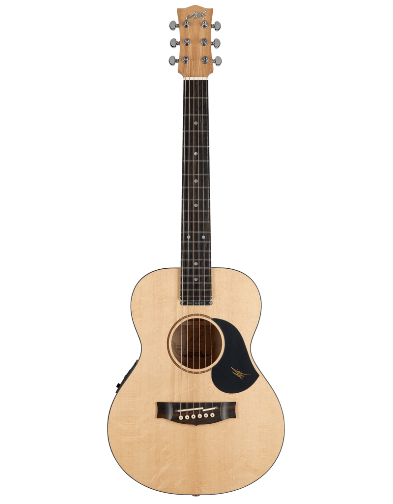 Maton EM6 Mini, AP5 preamp Spruce, QLD Maple Back and Sides