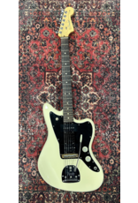 Fender 2017 - used - American Professional Series Jazzmaster w/ Deluxe TSA Case Lollar Pickups and Bensonite Bridge