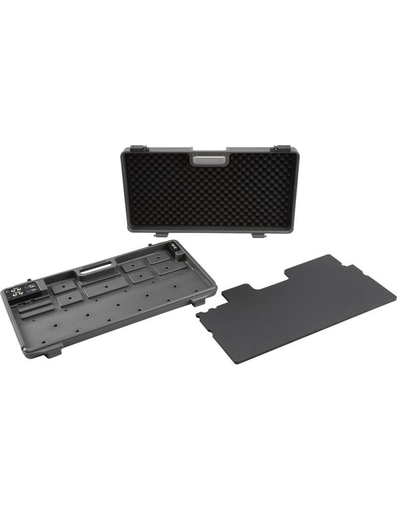Boss BCB90X PEDAL BOARD Accommodates a variety of pedal sizes