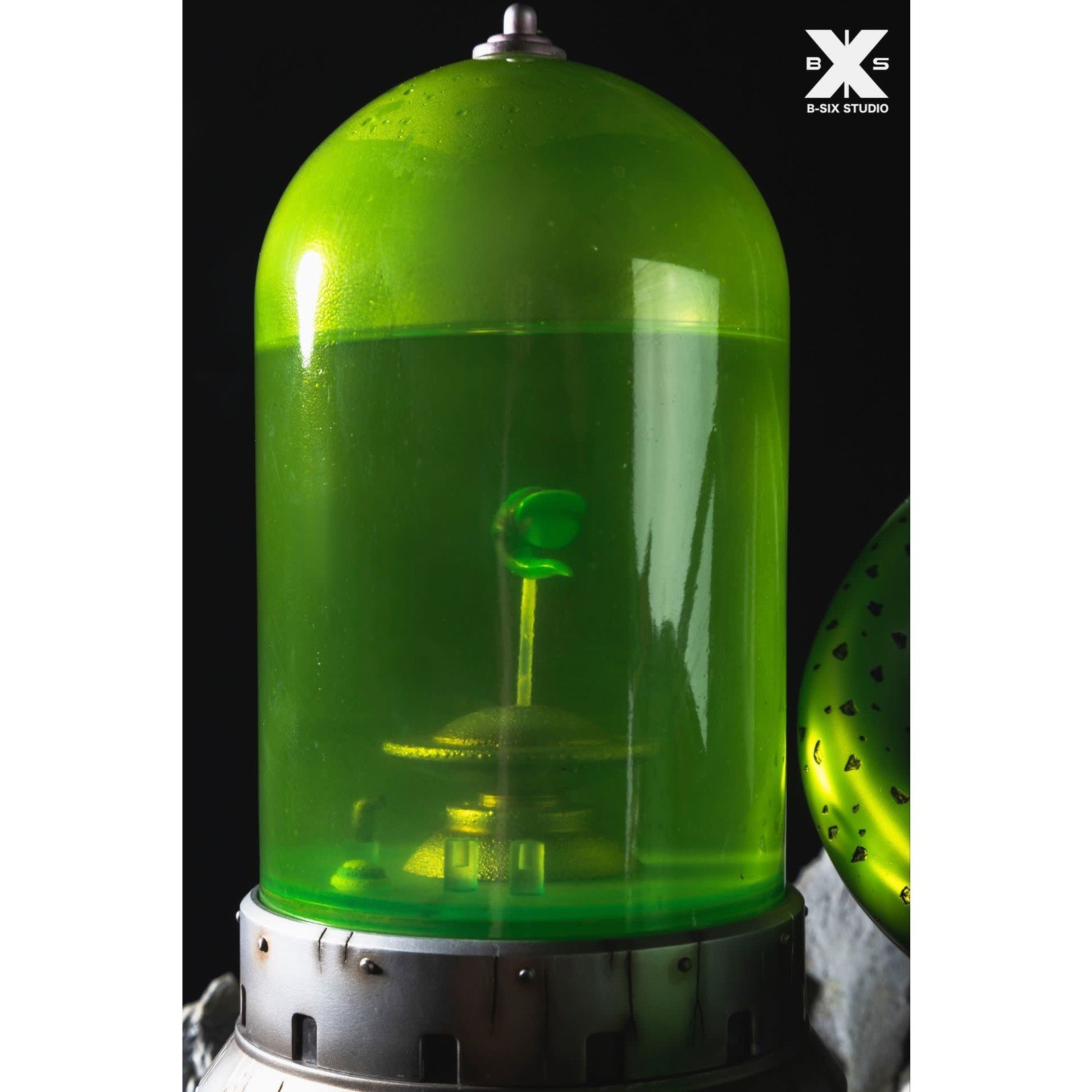 B-Six studio dragonball resin Cell Laboratory