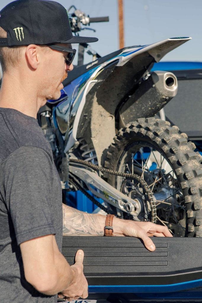 UAG Leather Strap for Apple Watch 38/40/41mm - Brown