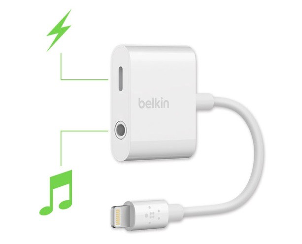 Belkin Rockstar 3.5mm Audio + Lightning Connector Charge Adapter