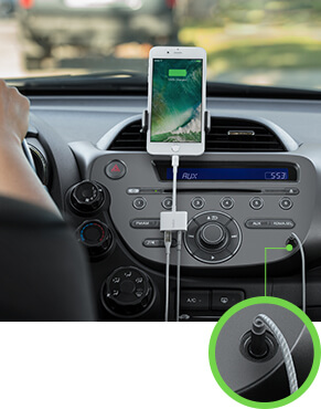 Belkin Rockstar 3.5mm Audio + Lightning Connector Charge Adapter