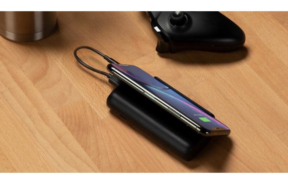 Belkin Play Series 5K Power Bank and Stand - Black