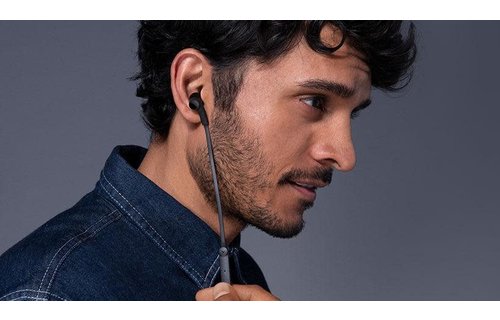 Belkin Rockstar In-Ear Headphones with USB-C Connector  - Black