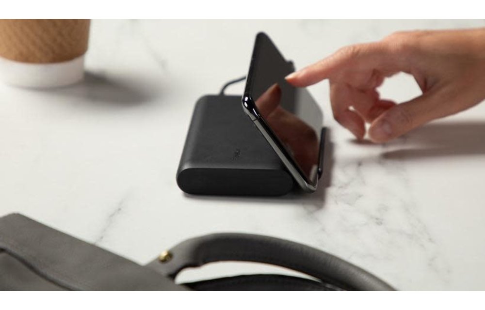 Belkin Play Series 10K Power Bank and Stand - Black