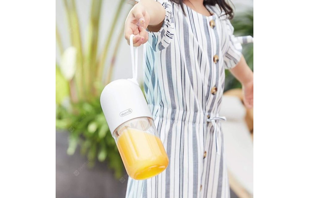 Deerma Portable Mini Juice Blender Capsule Shape Powerful Electric Cup