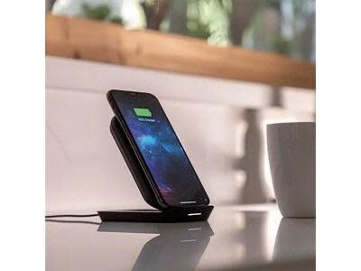 Mophie Universal Qi Wireless Charging Stand 10W - Black Fabric