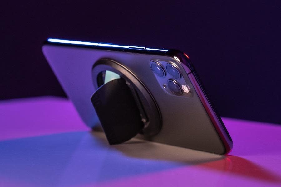 Ohsnap Super thin KickStand Smart Grip with Magnetic Mountable MagSafe Ring - black