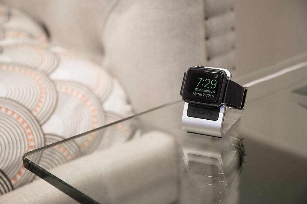 INCIPIO APPLE WATCH 38MM/42MM CHARGING STAND (DOES NOT INCLUDE CHARGING CABLE) - SILVER