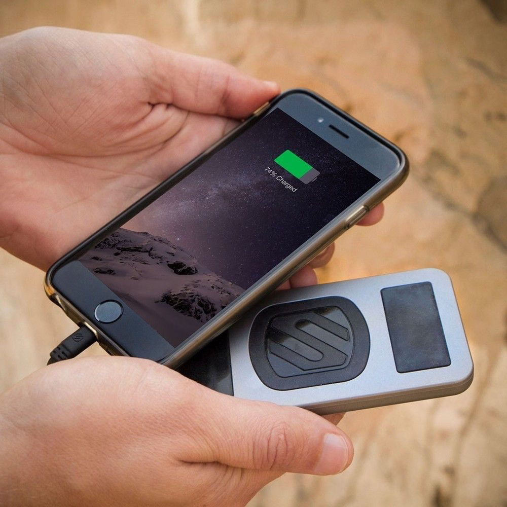 SCOSCHE MAGIC MOUNT POWERBANK PORTABLE POWER FOR APPLE LIGHTNING USB DEVICES (2.1A / 4000MAH)