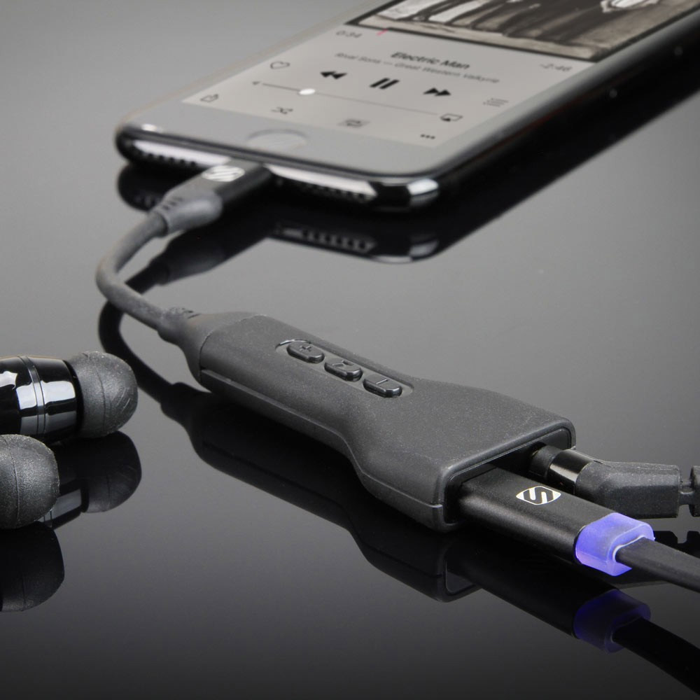 SCOSCHE Lighting to 3.5mm Audio Adapter and Lighting Charge Port - Black