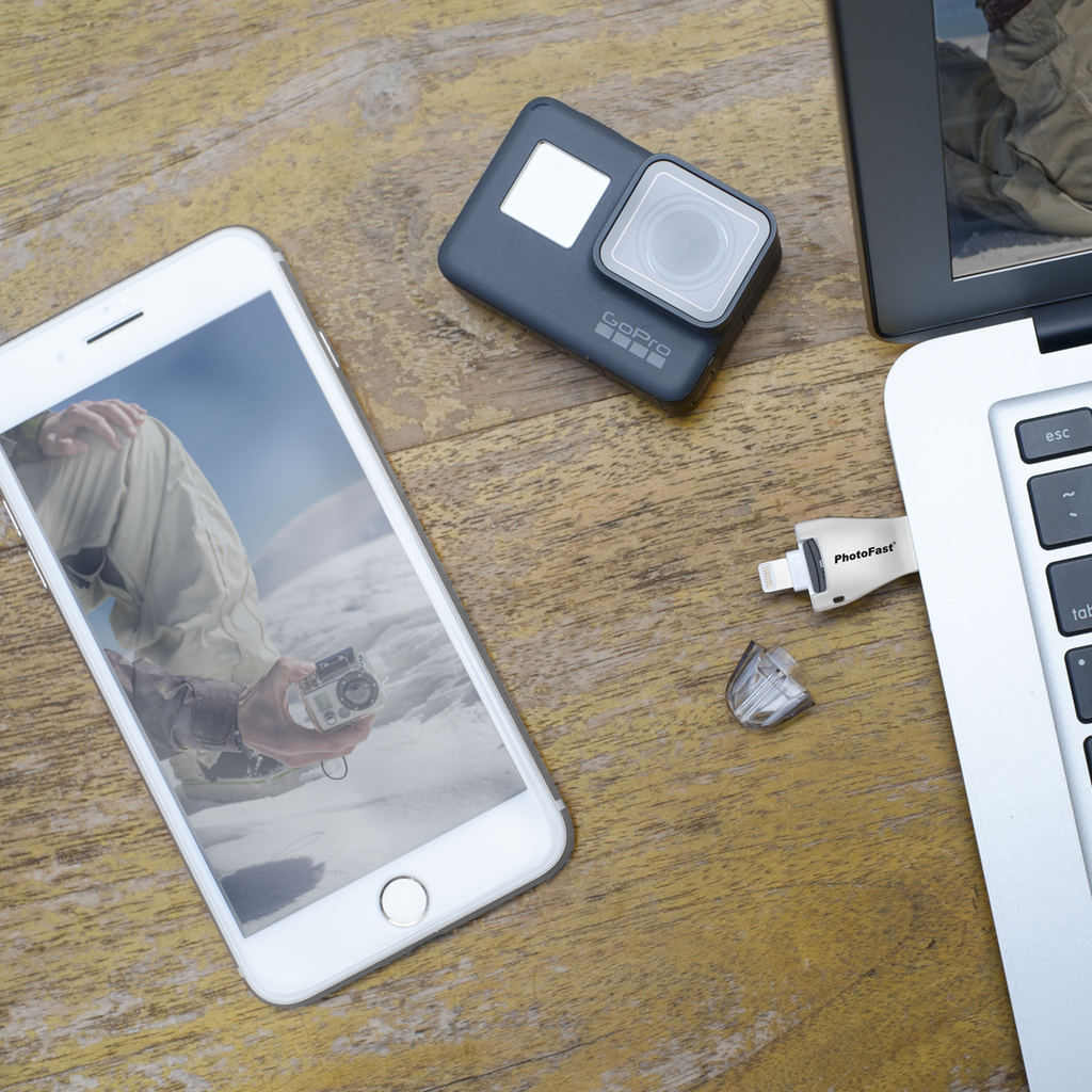 Gigastone 4K iReader Memory Card for Apple Lightning Devices - White