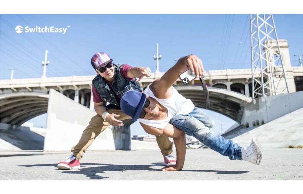 SwitchEasy Odyssey Case for iPhone 12 / 12 Pro - Black