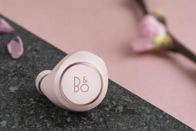 Bang & Olufsen BeoPlay E8 Premium True Wireless Earbuds - Pink
