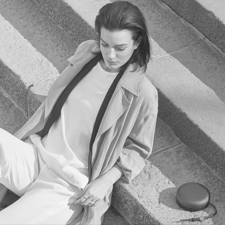 Bang & Olufsen Beoplay A1 Portable Bluetooth Speaker With Microphone - Black