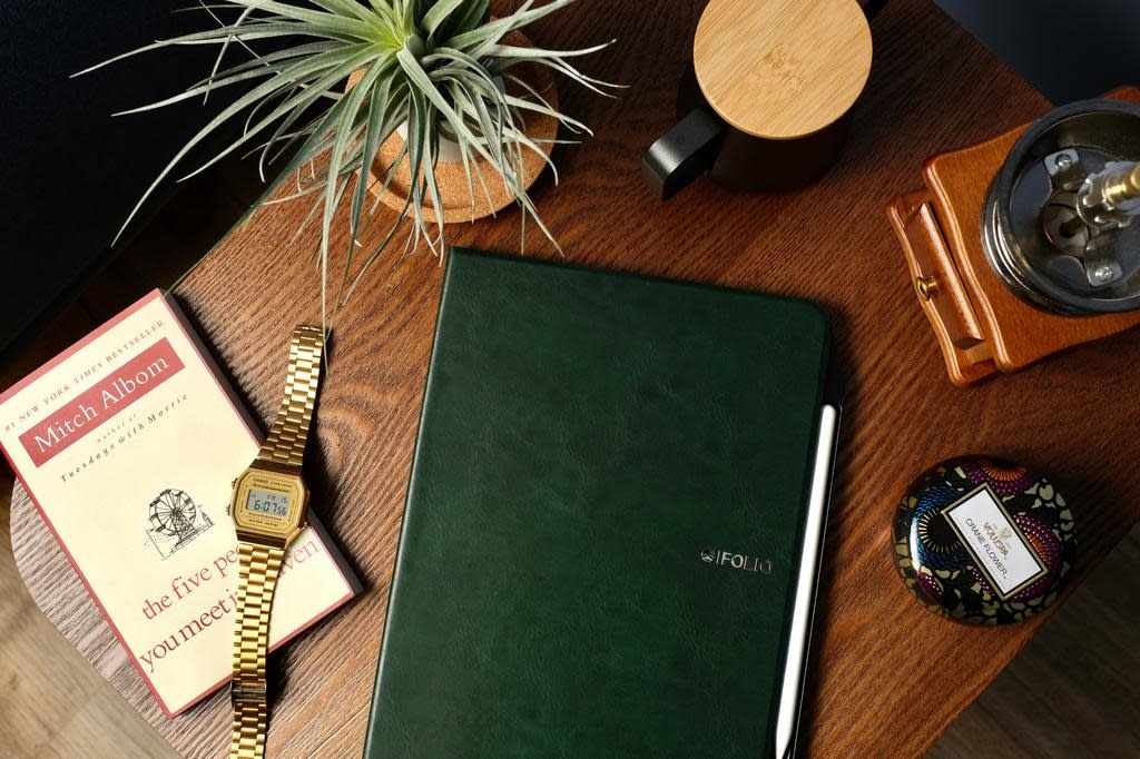 SwitchEasy CoverBuddy Folio Lite Case for iPad Pro 11" 2nd-Gen - Army green