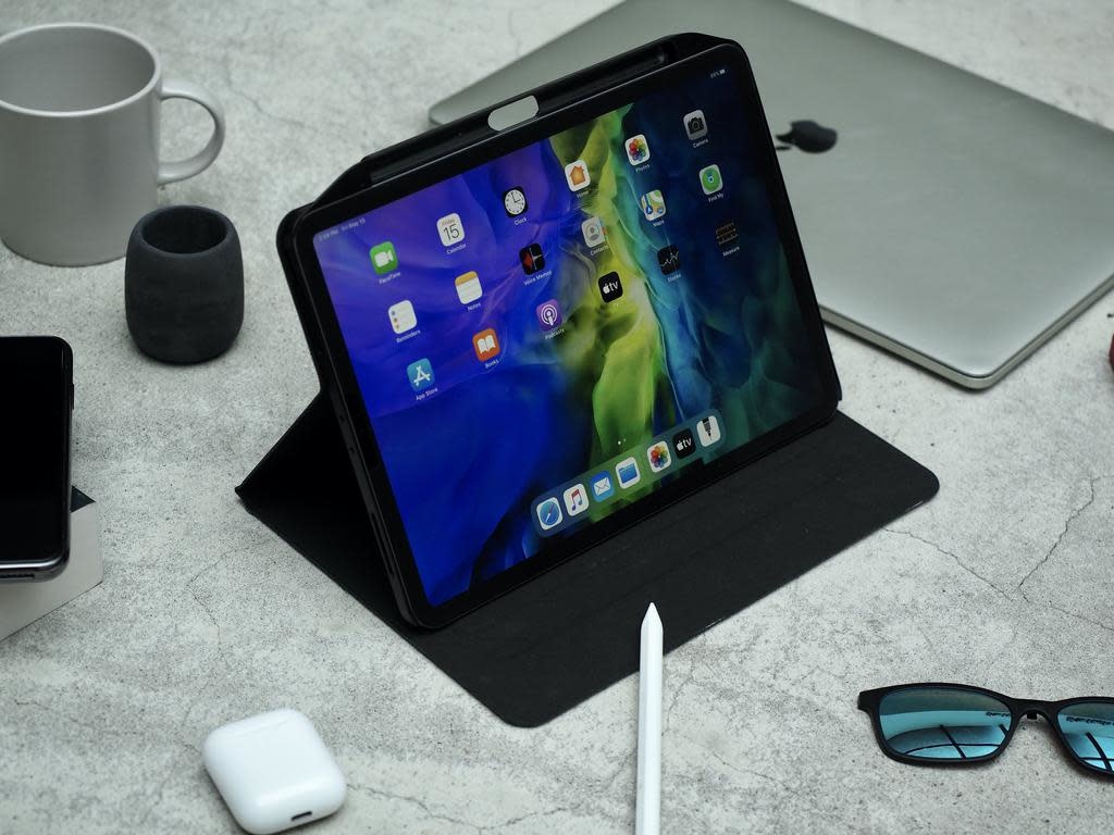 SwitchEasy CoverBuddy Folio Lite Case for iPad Pro 11" 2nd-Gen - Black