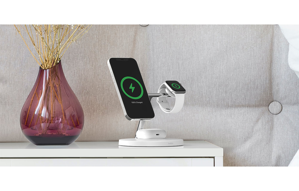 Belkin Boost Charge Pro 3-In-1 MagSafe Wireless Charging Stand UK Plug - White