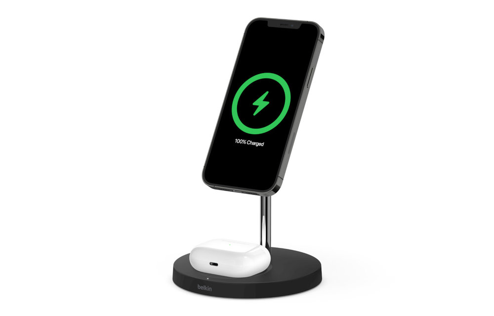 Belkin Boost Charge Pro 2-In-1 MagSafe Wireless Charging Stand UK Plug - Black