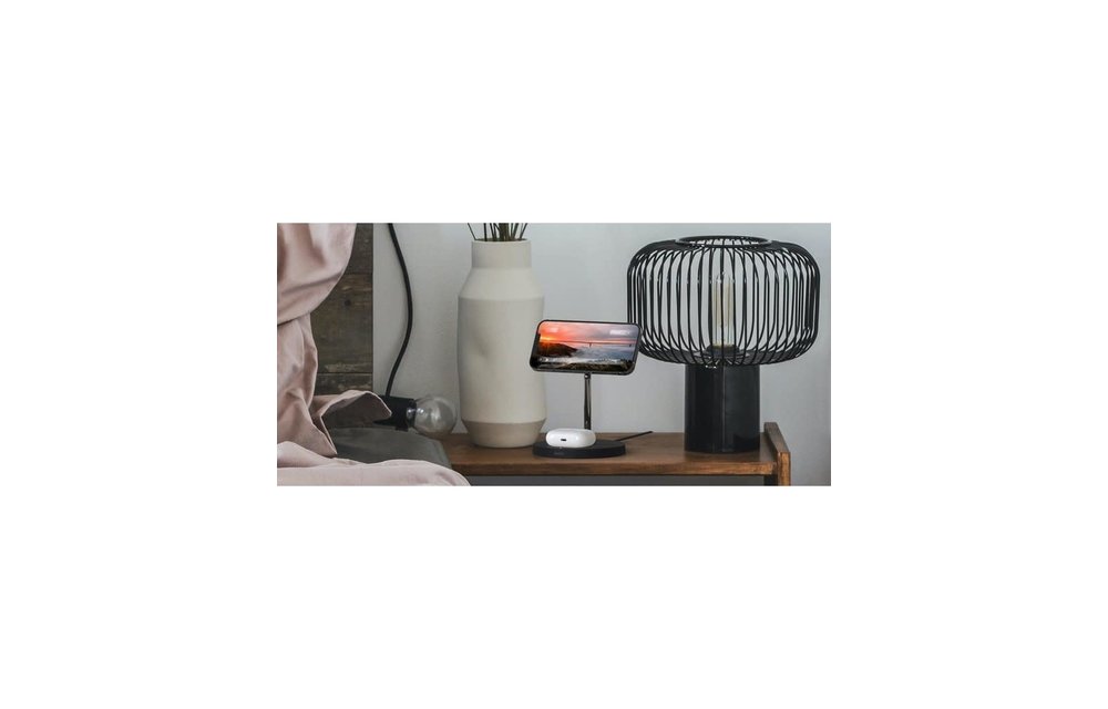 Belkin Boost Charge Pro 2-In-1 MagSafe Wireless Charging Stand - Black