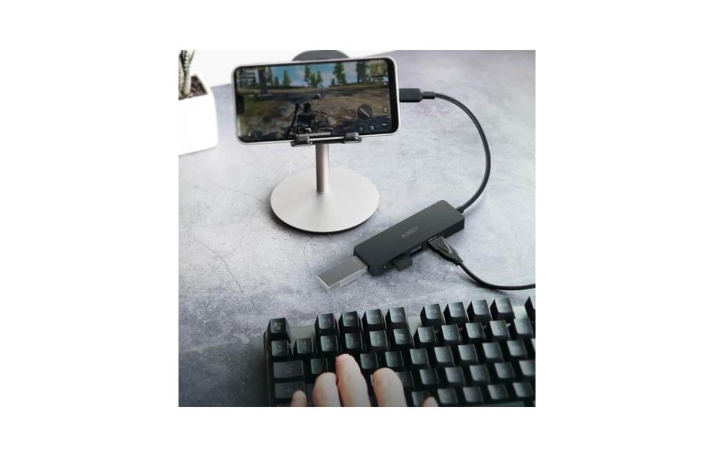 Aukey Essential 4 Port USB - C Hub - Black