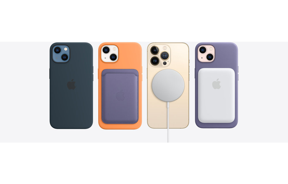 Apple IPhone 13 Mini Silicone Case with MagSafe - Blue Jay