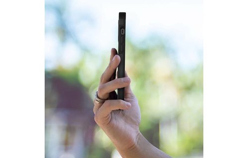 Gear4 Brooklyn Snap MAgsafe Case for Apple iPhone 13 Pro - Black