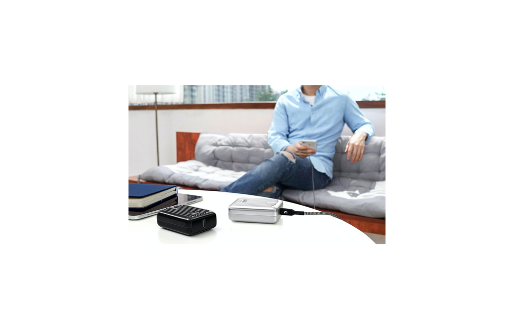 Zendure SuperMini Credit Card Size Charger with PD 10,000mAh - Red