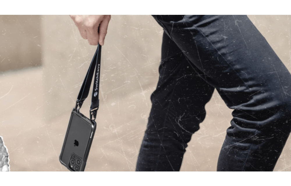 SwitchEasy Odyssey Shockproof Case For iPhone 13 Pro - Rainbow