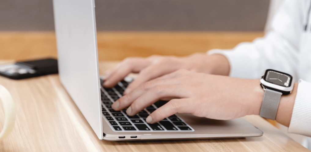 SwitchEasy Nude Case For Apple MacBook Pro 16" (M1/M2/M3/M4) - Transparent