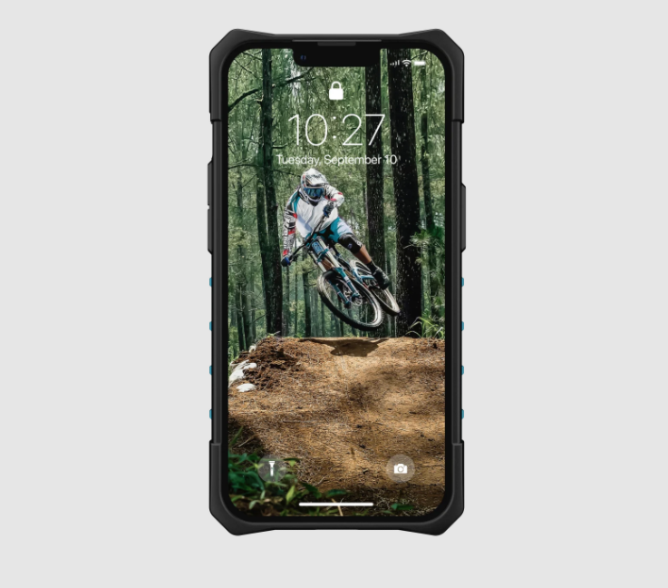 UAG Plasma Case for Apple iPhone 14/13 - Mallard and Black